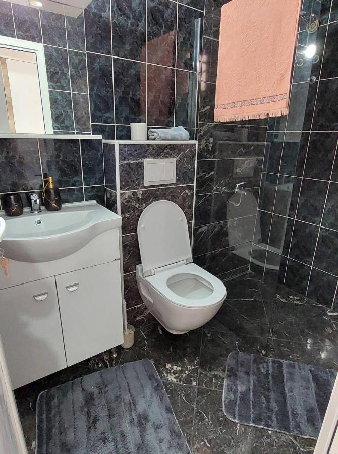 Apartmani Jovan Ulcinj Exteriér fotografie